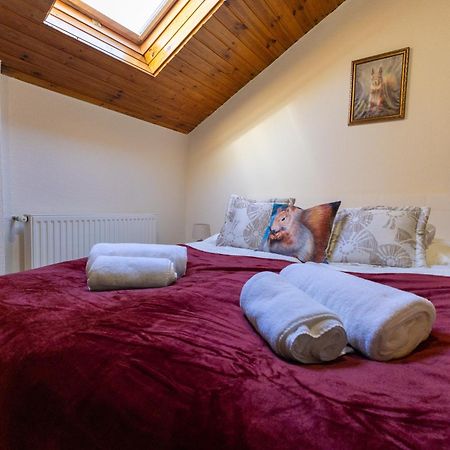 Kismokus Apartman Еґер Екстер'єр фото