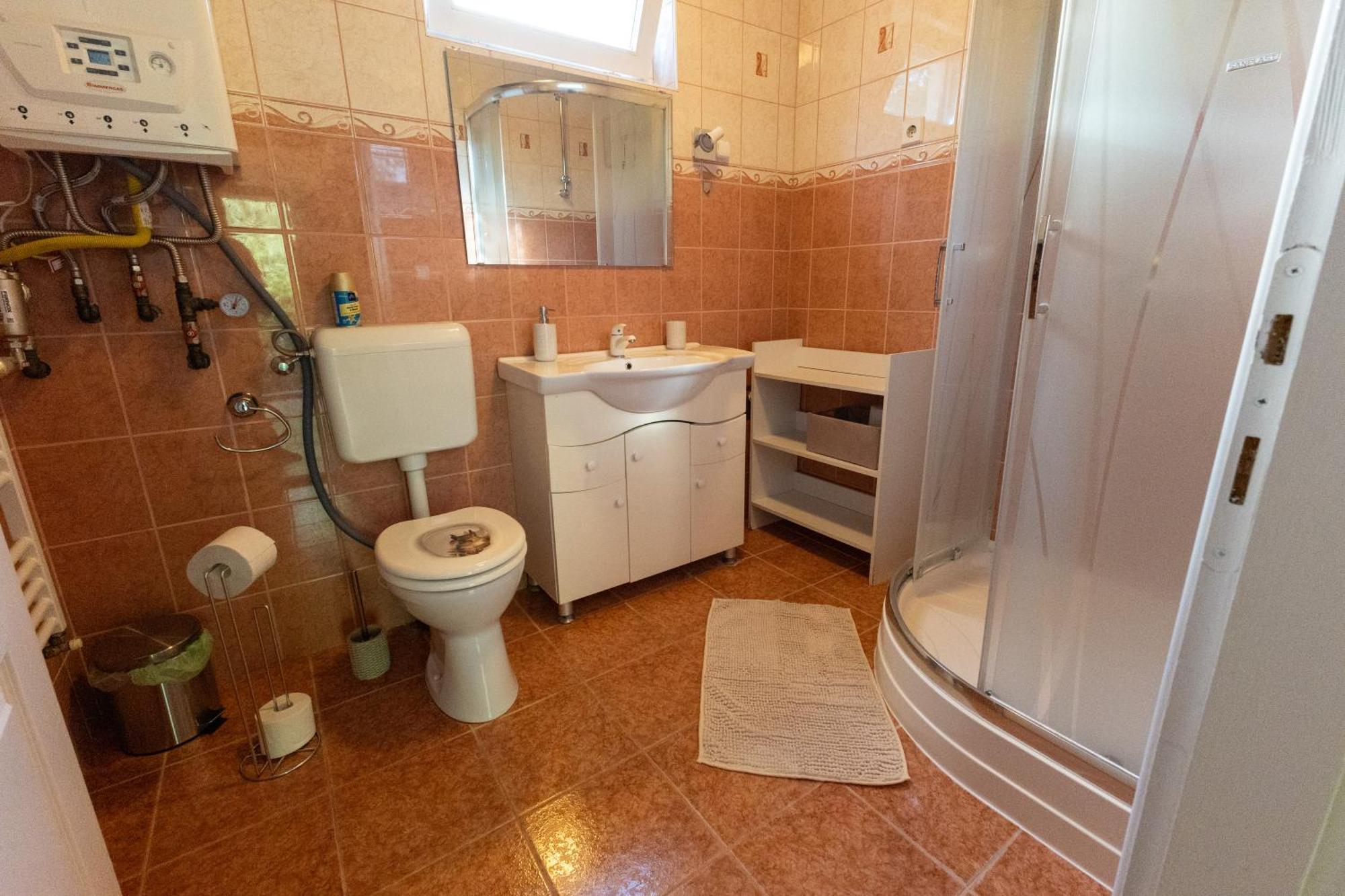 Kismokus Apartman Еґер Екстер'єр фото